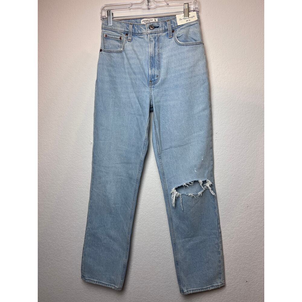 NWT Abercrombie & Fitch 90s Straight Ultra High-Rise Jeans Sz 2/26